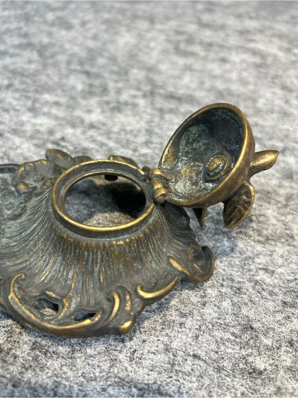 Made in Italy Metal Desk Inkwell Hinged Bird Lid READ . boho unique